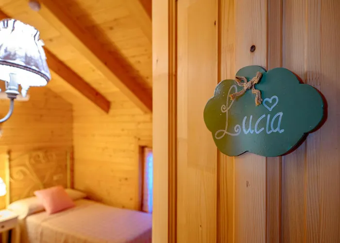 Madera Y Miel Casa Rural Con Ninos En Puy Du Fou