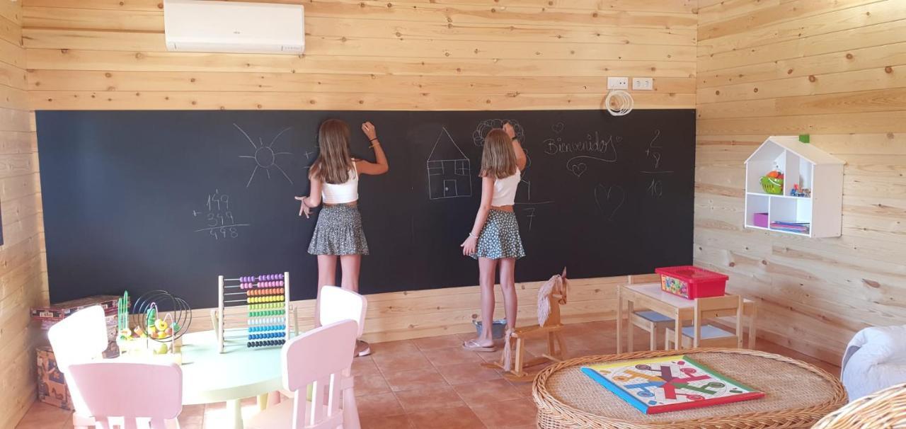 Holiday home Madera Y Miel Con Ninos En Puy Du Fou