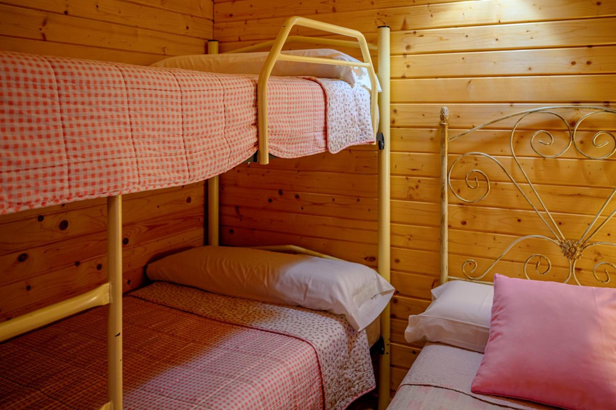Madera Y Miel Con Ninos En Puy Du Fou Holiday home